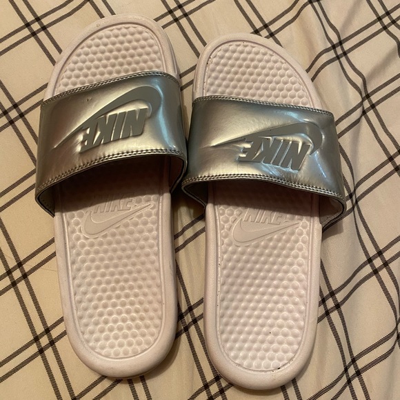 sliders nike